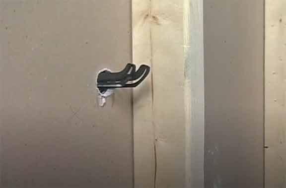 Over sized wall anchor